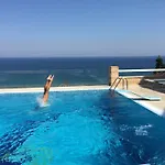 ゲストハウス Marine Park