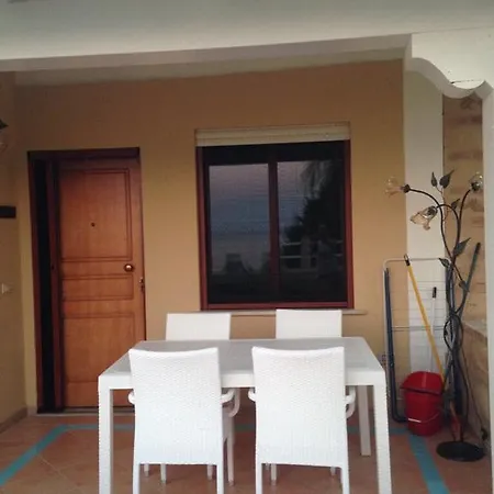 Marine Park בית הארחה 3*